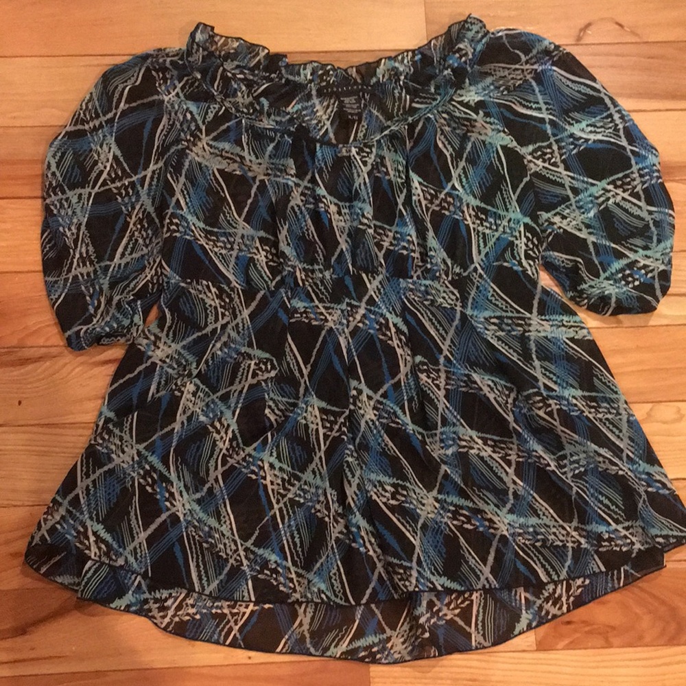 Women’s multicolor short sleeve sheer Apostrophe top size extra large